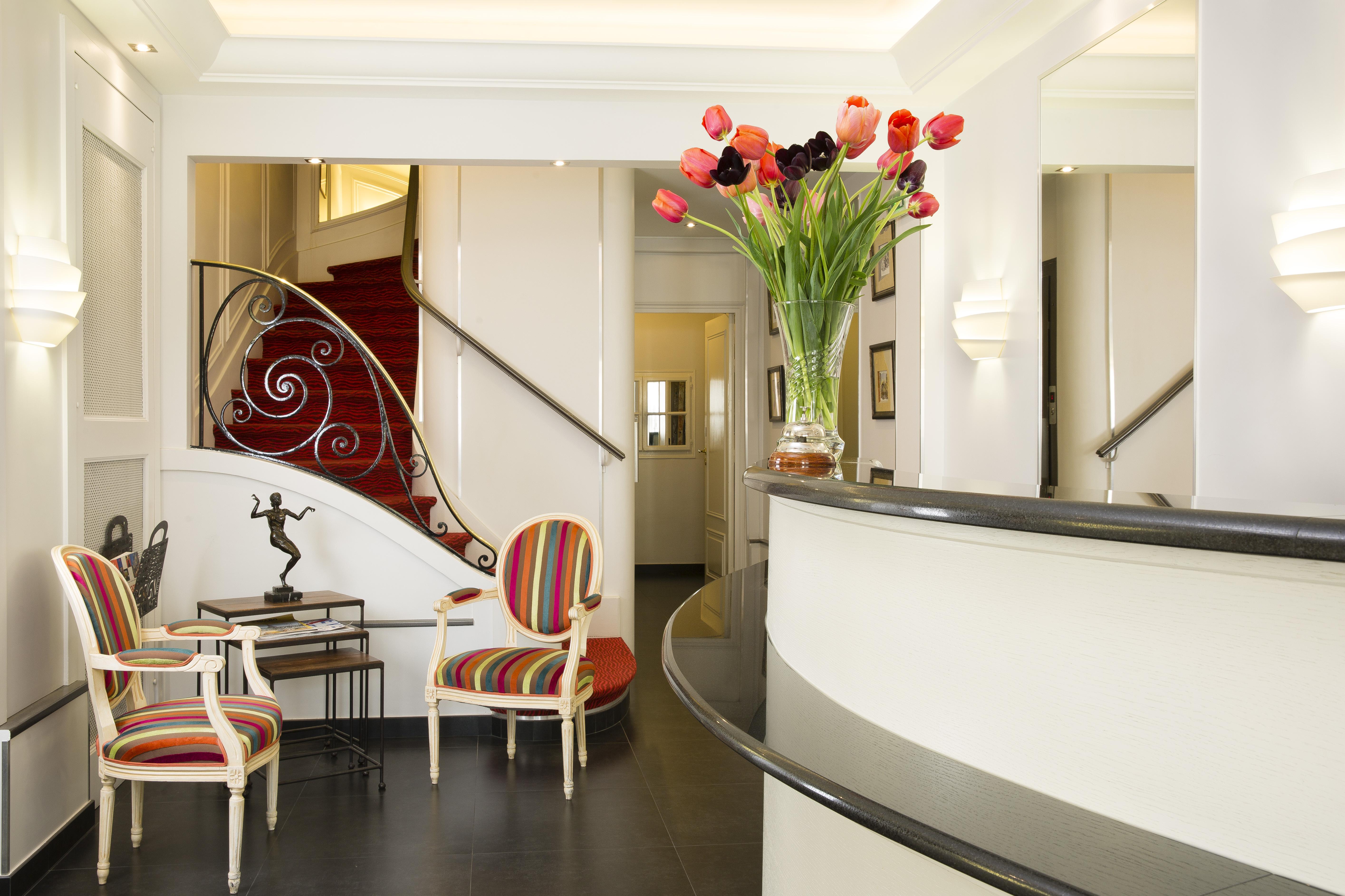 โฮเต็ล ชาทิลลอน ปารีส มอนท์พาร์เนสเซ Hotel ภายนอก รูปภาพ