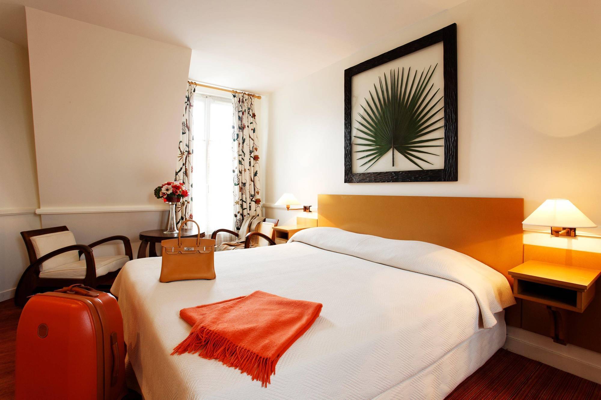 โฮเต็ล ชาทิลลอน ปารีส มอนท์พาร์เนสเซ Hotel ภายนอก รูปภาพ