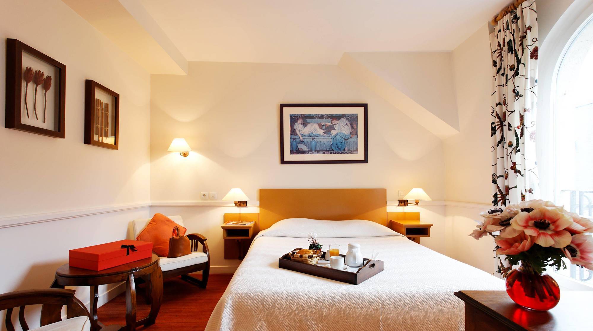 โฮเต็ล ชาทิลลอน ปารีส มอนท์พาร์เนสเซ Hotel ภายนอก รูปภาพ